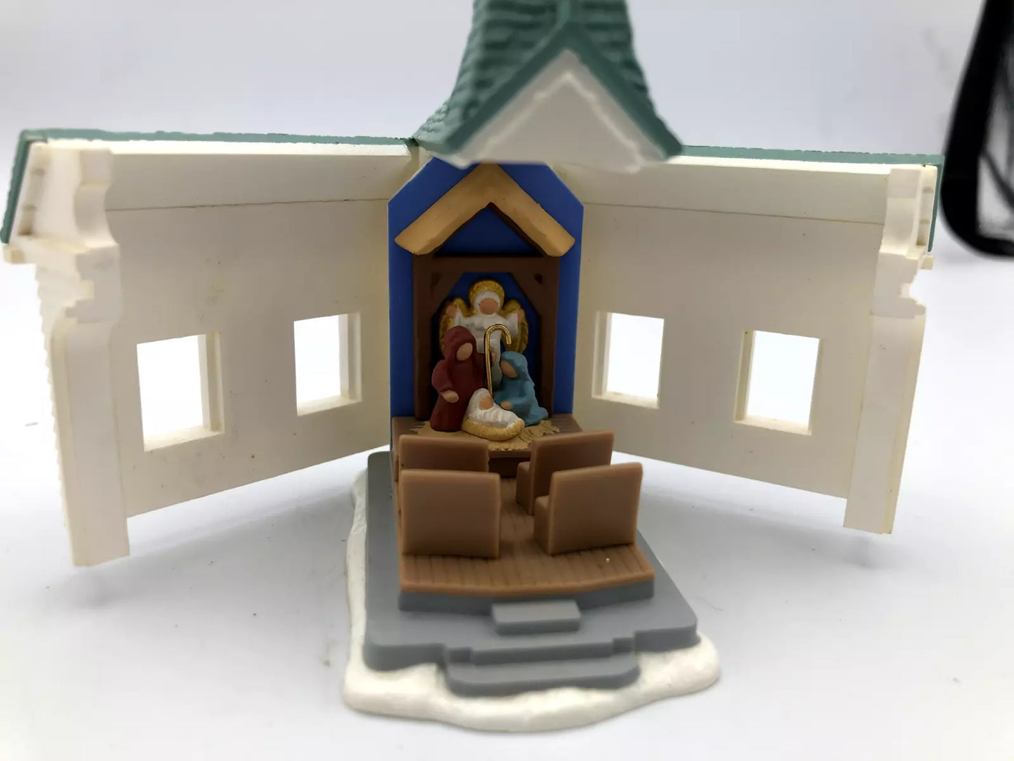 Hallmark Keepsake Ornament Come All Ye Faithful Church Opens 1996 Collectors