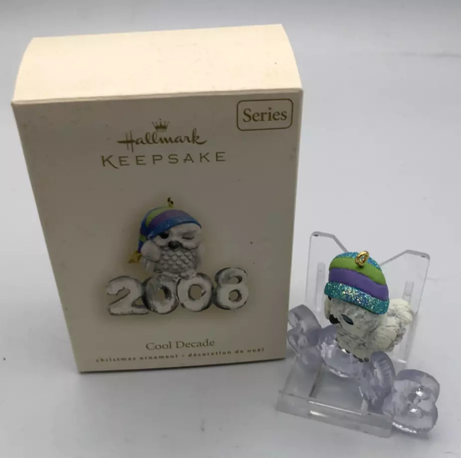 Hallmark Keepsake Christmas Ornament 2008 Cool Decade Snowy Owl with Sleepy Eyes
