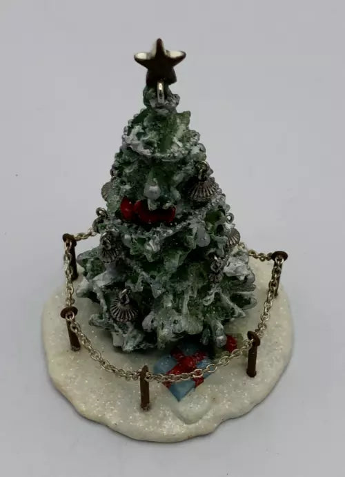 Hallmark 2007 Decorated Tree Winter Park Keepsake Christmas Ornament Holiday