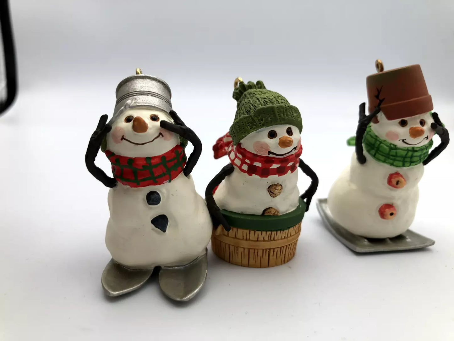 2000 Hallmark Race Down Mainstreet Snowmen of Mitford Set of 4 Missing 1 Snowman