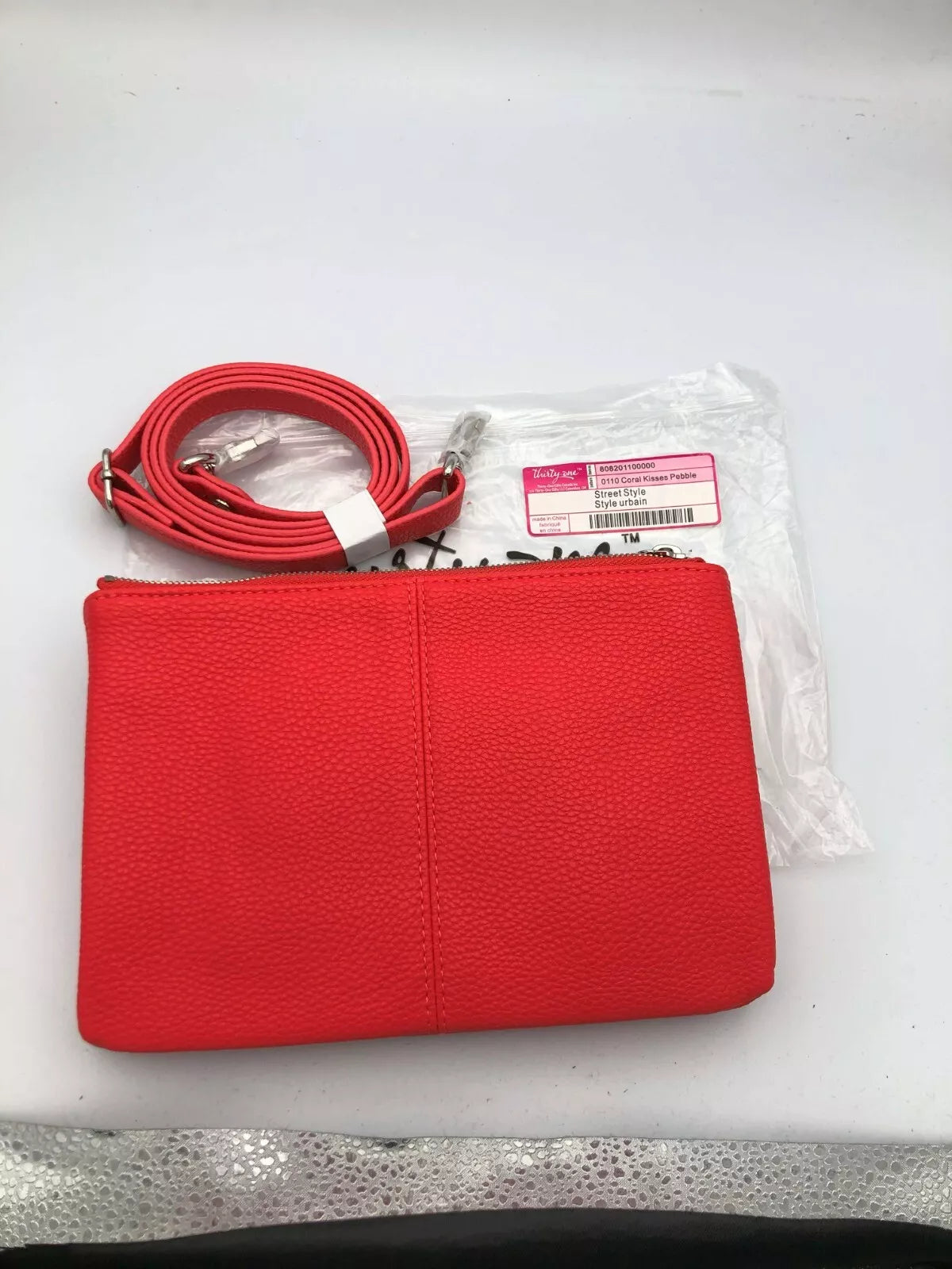 Thirty-One Jewell Street Style Bag Coral Kisses Pebble Crossbody Purse Zip